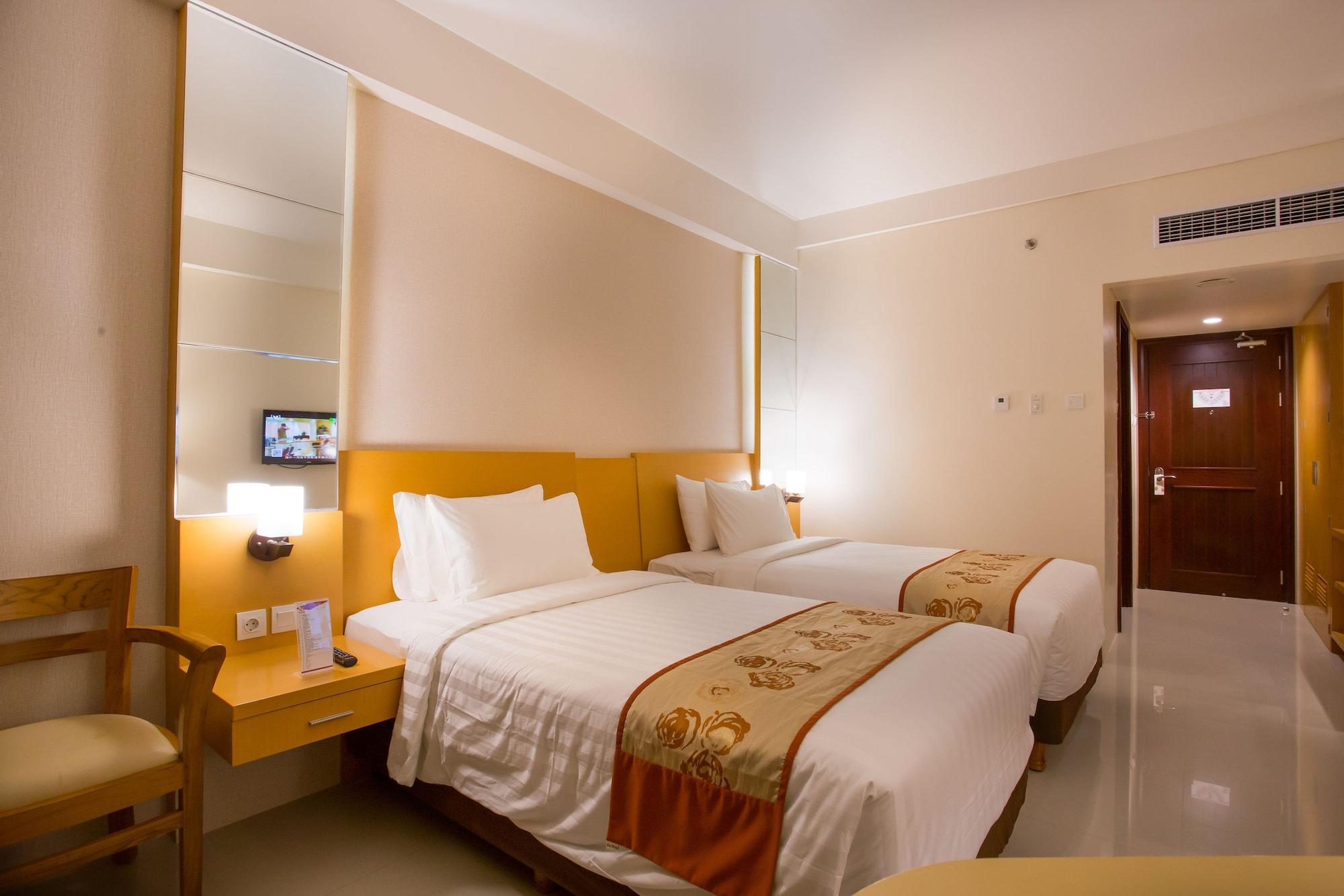 Golden Palace Hotel Lombok Mataram Exterior foto