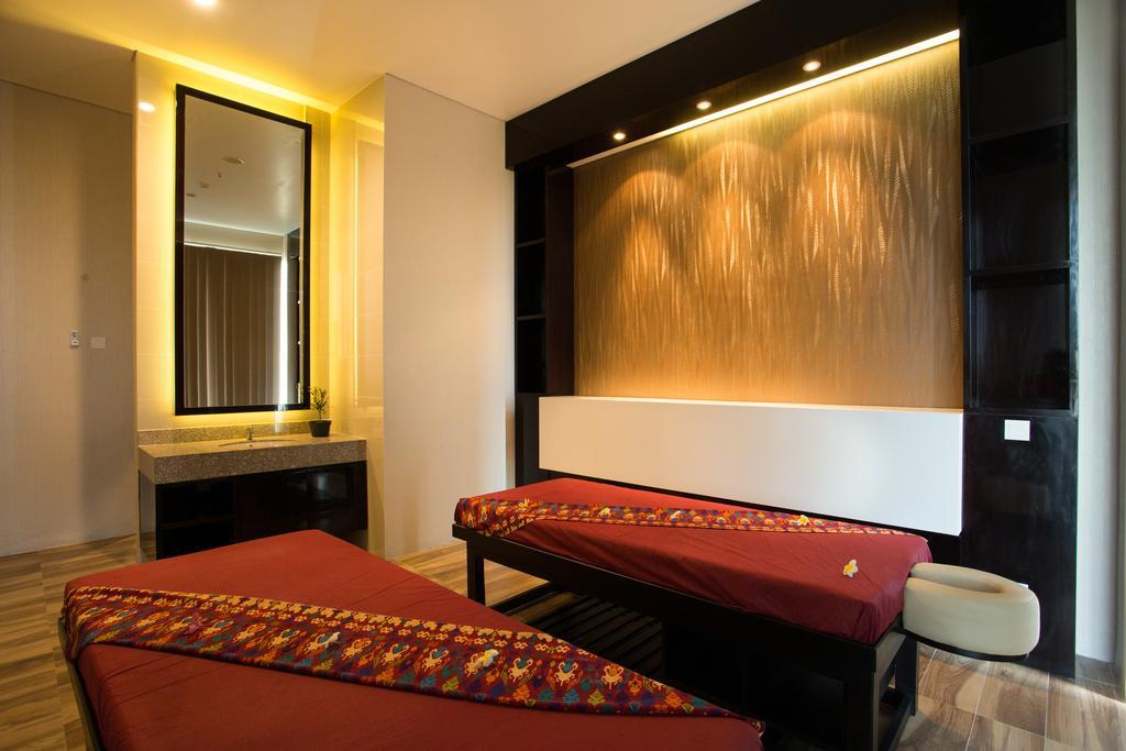 Golden Palace Hotel Lombok Mataram Exterior foto