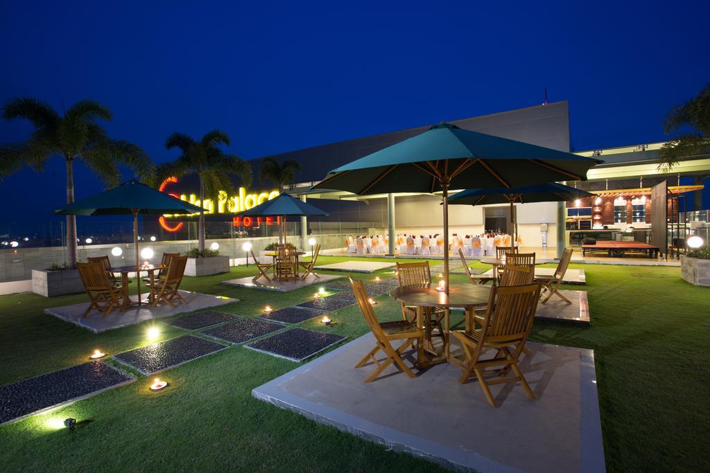 Golden Palace Hotel Lombok Mataram Exterior foto